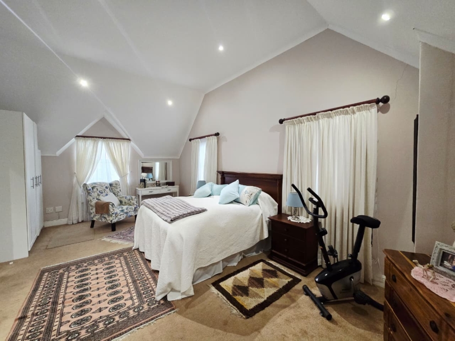 3 Bedroom Property for Sale in Kingswood Golf Estate Western Cape